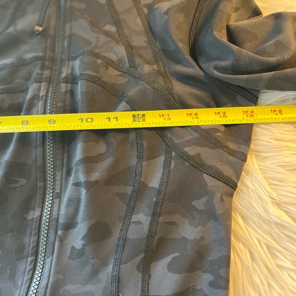 Lululemon Define athleisure, athletic, Gorp core, Camouflage Jacket - Picture 12 of 13